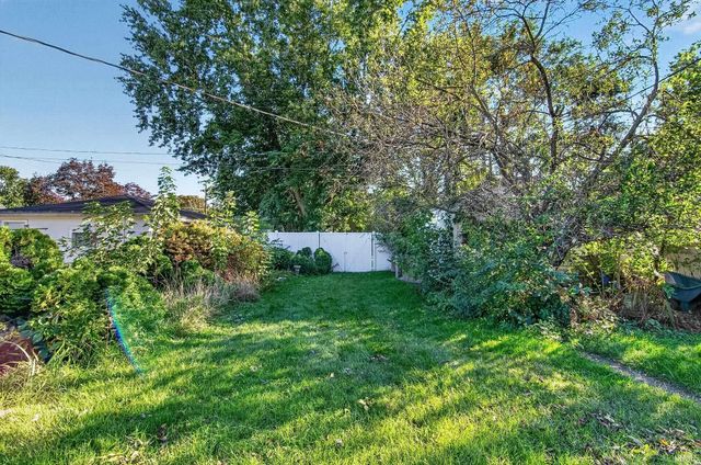 3006 Hartzer Street, South Bend, IN 46628