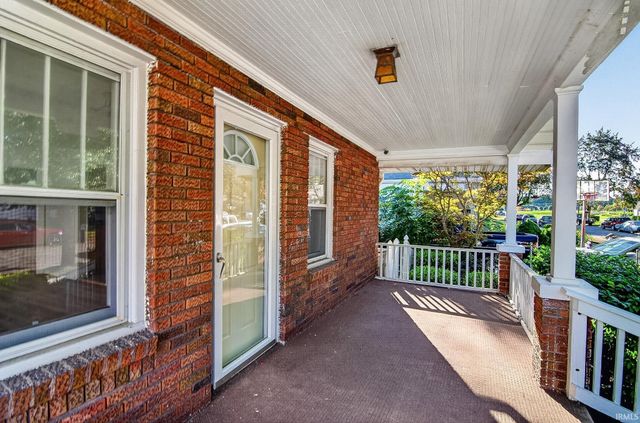 3006 Hartzer Street, South Bend, IN 46628