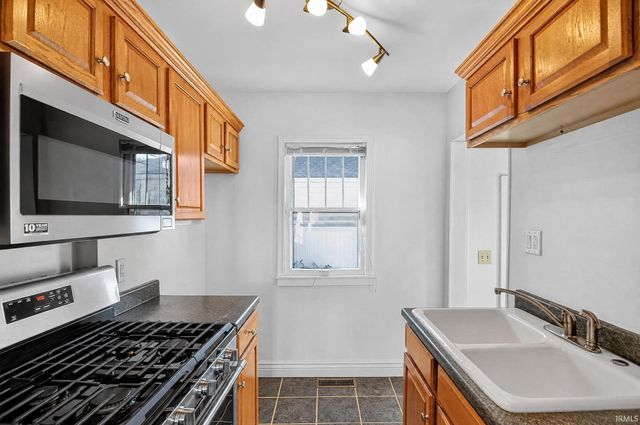 3006 Hartzer Street, South Bend, IN 46628