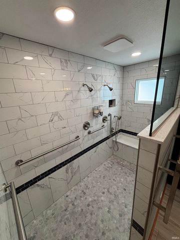 8229 astoria hill Lane, Fort Wayne, IN 46835