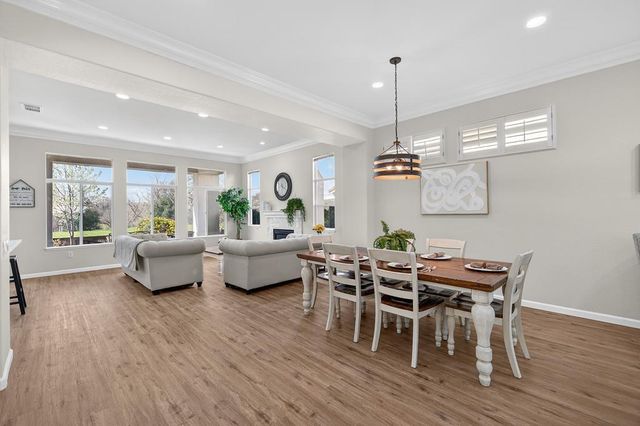 109 Wild Oat Ct, Roseville, CA 95747