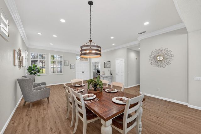 109 Wild Oat Ct, Roseville, CA 95747