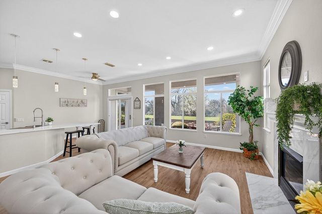 109 Wild Oat Ct, Roseville, CA 95747