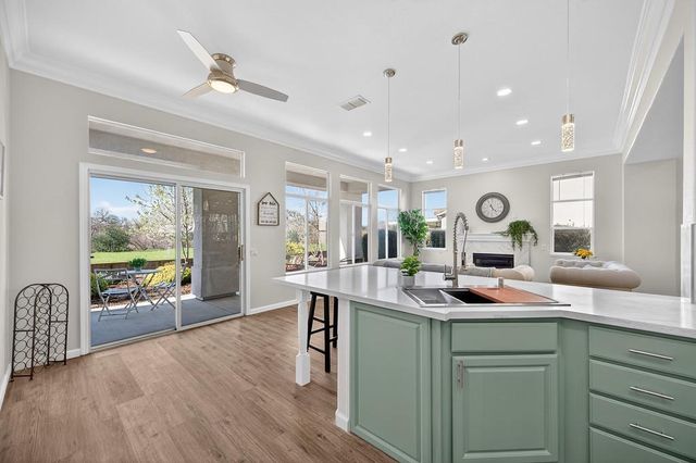 109 Wild Oat Ct, Roseville, CA 95747