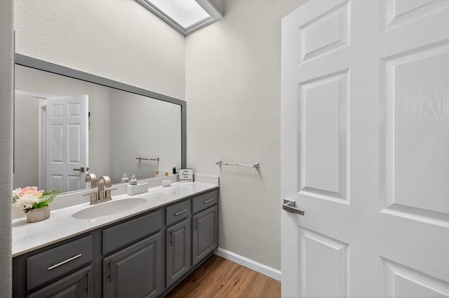 109 Wild Oat Ct, Roseville, CA 95747