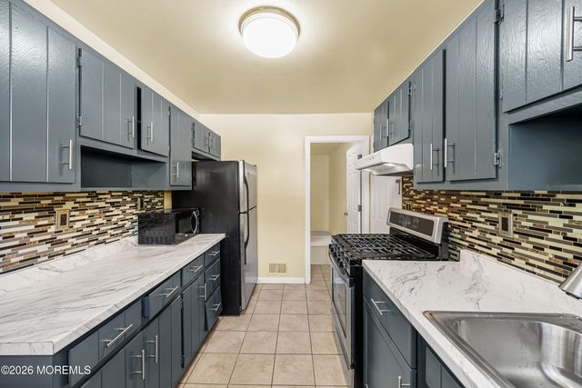 34 Princeton Road, Parlin, NJ 08859