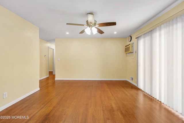 34 Princeton Road, Parlin, NJ 08859