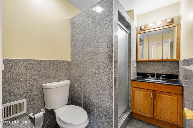 34 Princeton Road, Parlin, NJ 08859
