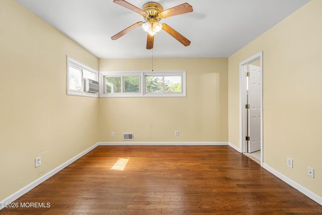 34 Princeton Road, Parlin, NJ 08859