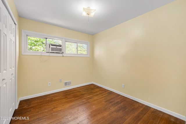 34 Princeton Road, Parlin, NJ 08859