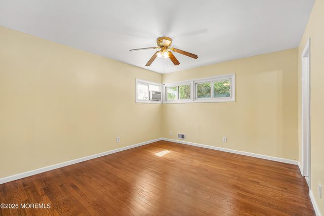 34 Princeton Road, Parlin, NJ 08859