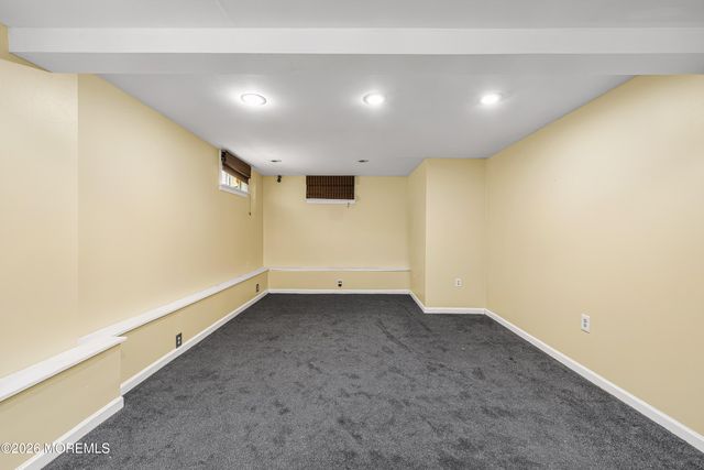 34 Princeton Road, Parlin, NJ 08859