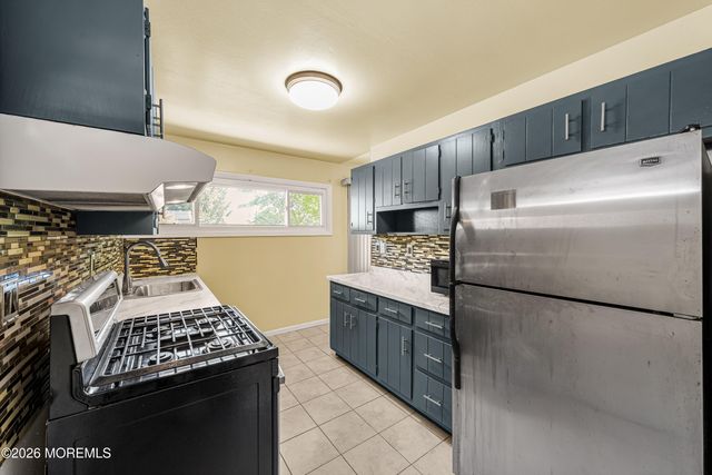 34 Princeton Road, Parlin, NJ 08859