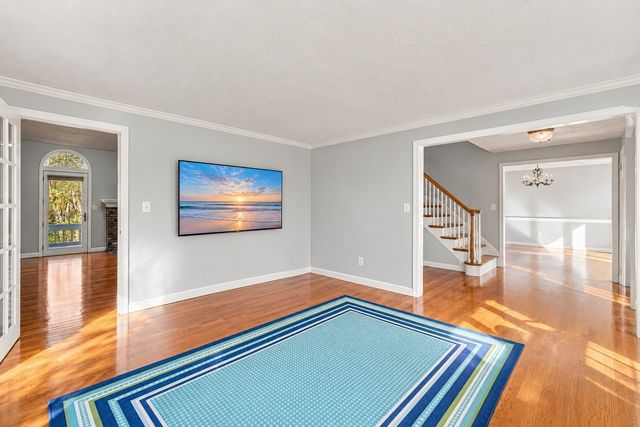 293 Davis St, Northborough, MA 01532
