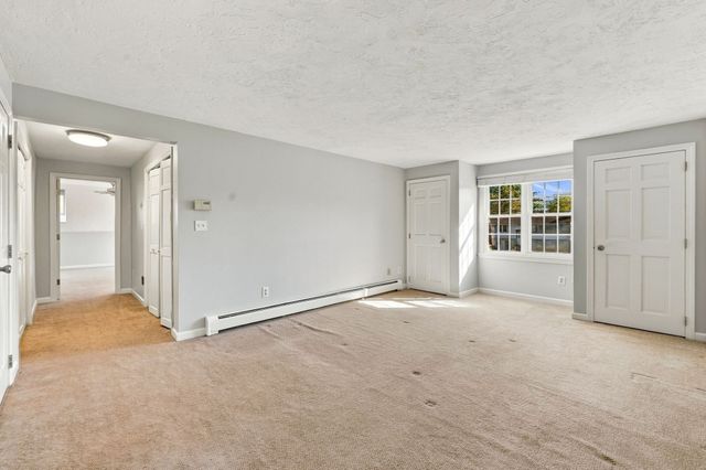 293 Davis St, Northborough, MA 01532