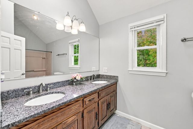 293 Davis St, Northborough, MA 01532