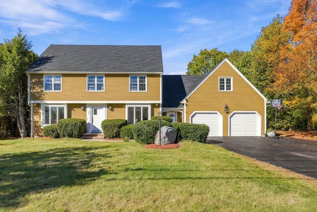 293 Davis St, Northborough, MA 01532