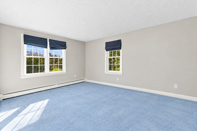 293 Davis St, Northborough, MA 01532
