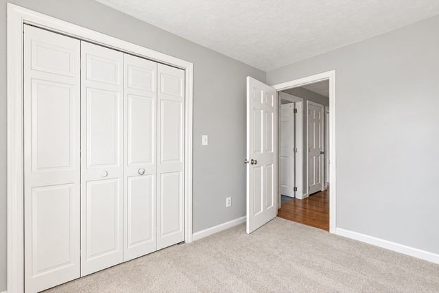 293 Davis St, Northborough, MA 01532