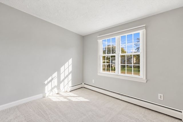 293 Davis St, Northborough, MA 01532