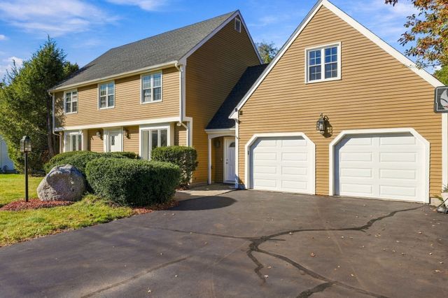 293 Davis St, Northborough, MA 01532