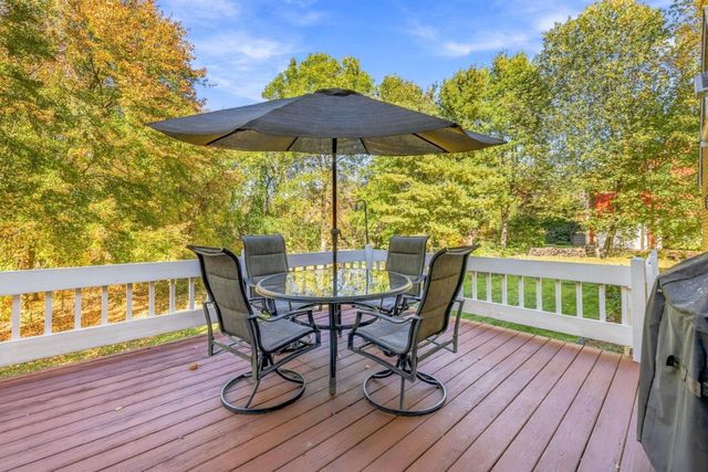 293 Davis St, Northborough, MA 01532