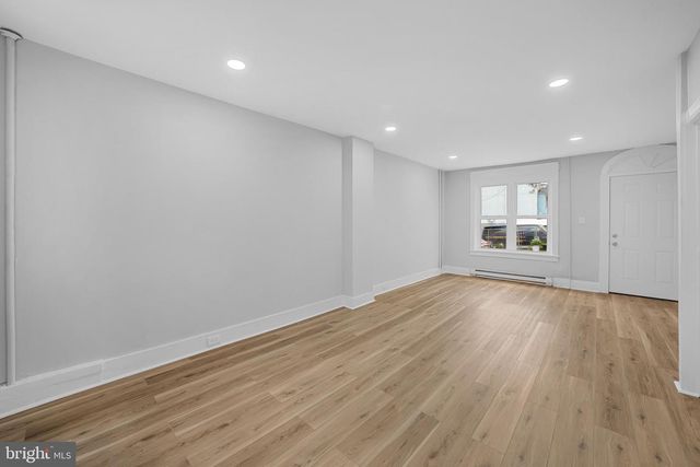 1034 WASHINGTON ST, Reading, PA 19601