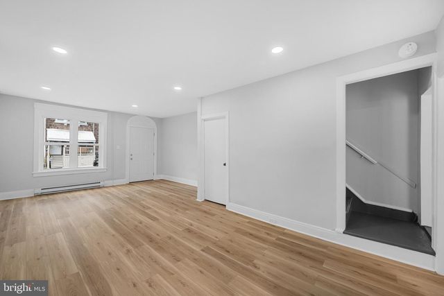 1034 WASHINGTON ST, Reading, PA 19601