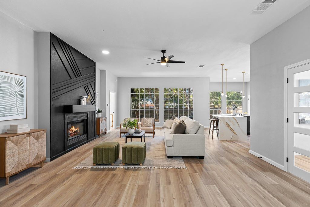 1210 Brophy DR, Pflugerville, TX 78660