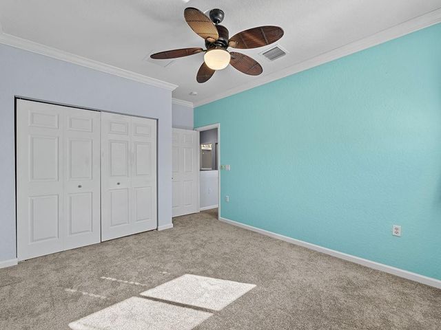 2522 Stockbridge Square, Vero Beach, FL 32962