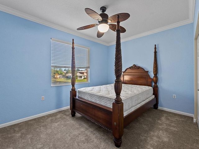 2522 Stockbridge Square, Vero Beach, FL 32962