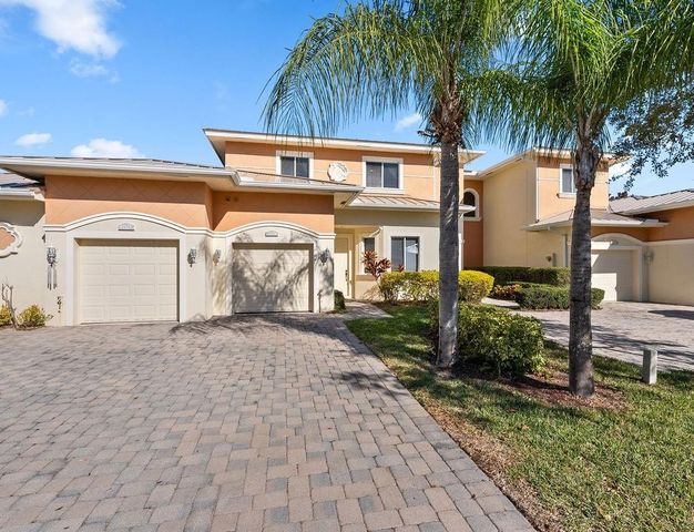 2522 Stockbridge Square, Vero Beach, FL 32962
