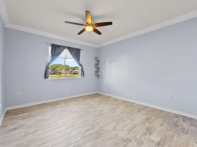 2522 Stockbridge Square, Vero Beach, FL 32962