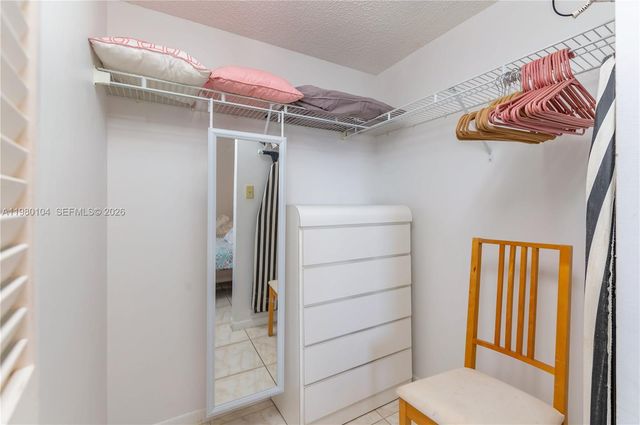 17801 N Bay Rd 607, Sunny Isles Beach, FL 33160