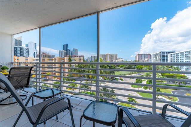 17801 N Bay Rd 607, Sunny Isles Beach, FL 33160