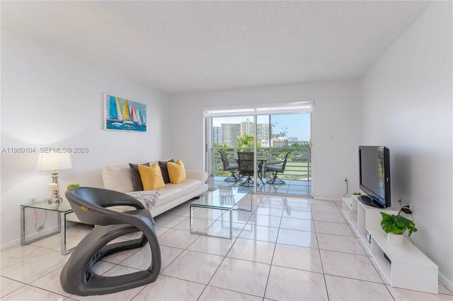 17801 N Bay Rd 607, Sunny Isles Beach, FL 33160