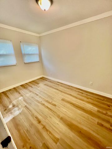 2413 N Fares Avenue, Evansville, IN 47710