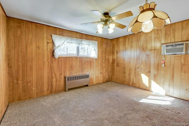 105 N Oak Street, Massapequa, NY 11758