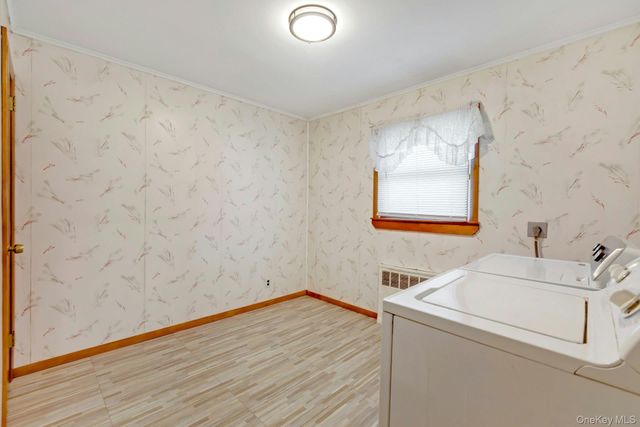 105 N Oak Street, Massapequa, NY 11758