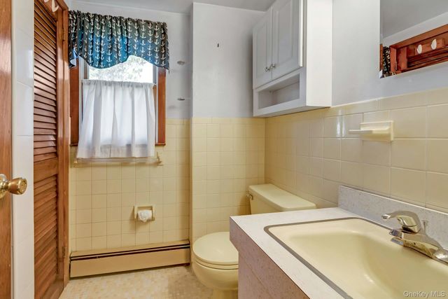 105 N Oak Street, Massapequa, NY 11758