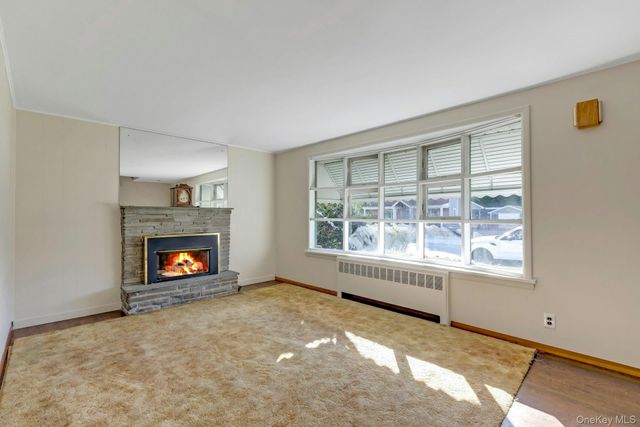 105 N Oak Street, Massapequa, NY 11758