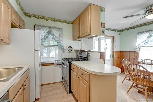 105 N Oak Street, Massapequa, NY 11758