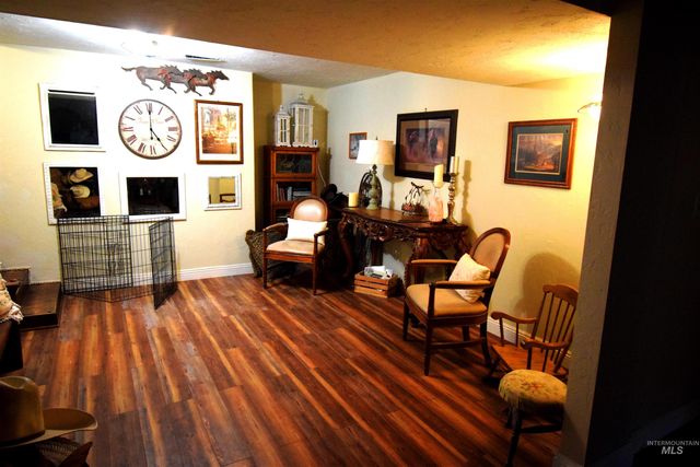 9325 W Wright St, Boise, ID 83709