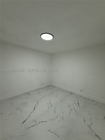 2610 Pierce St, Hollywood, FL 33020