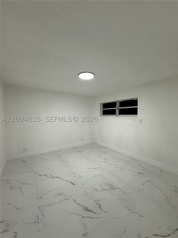 2610 Pierce St, Hollywood, FL 33020