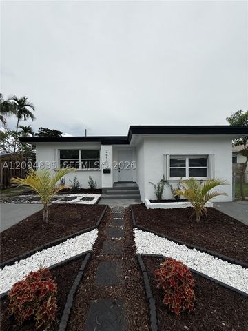 2610 Pierce St, Hollywood, FL 33020