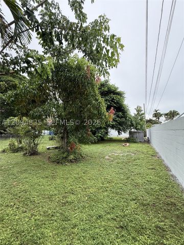 2610 Pierce St, Hollywood, FL 33020