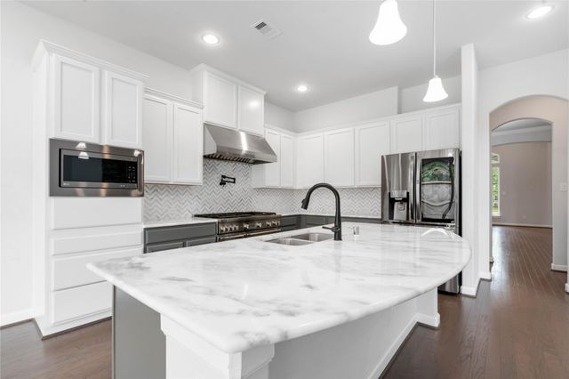 1303 Gardenia Drive, Houston, TX 77018