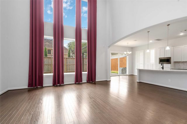 1303 Gardenia Drive, Houston, TX 77018