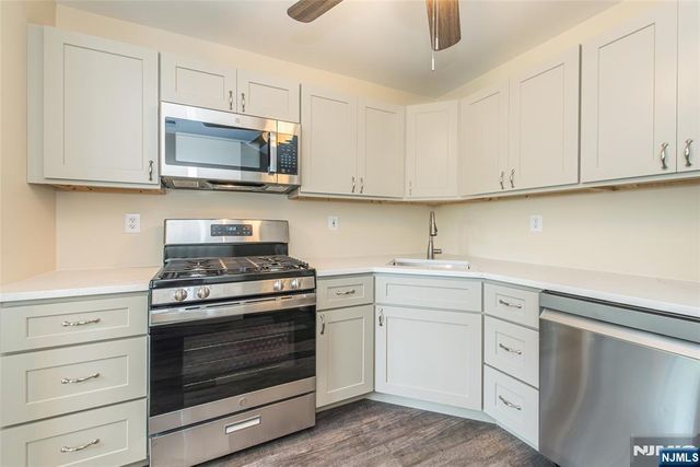 3 Autumn, Roxbury Township, NJ 07852